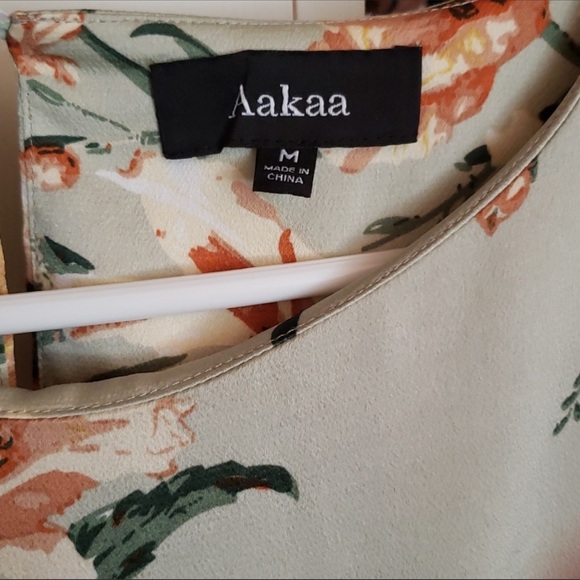 Floral Flowy Vici Mini Dress - Medium - Picture 7 of 7